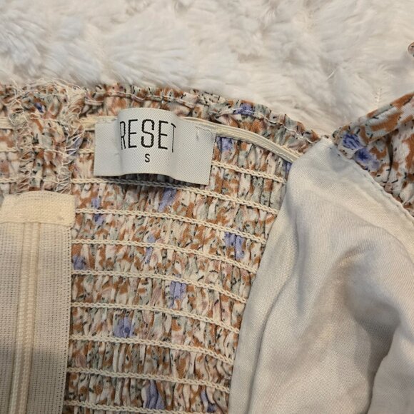 Reset - Small - Floral Top EUC - Picture 5 of 7